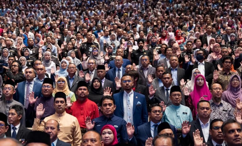 Penjawat awam
