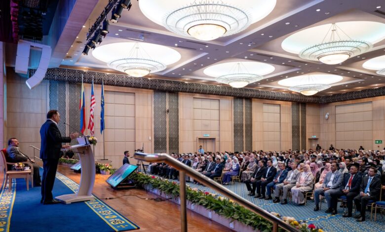 PM Anwar MOF