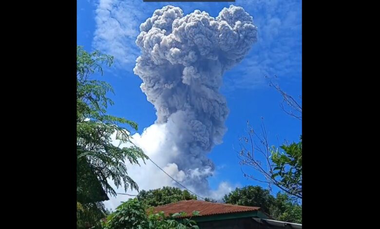 Gunung Lewotobi Indonesia