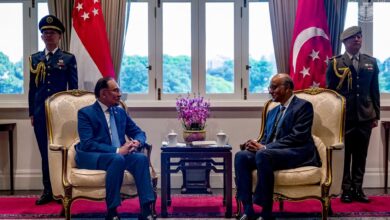 Anwar adakan lawatan singkat ke Singapura.