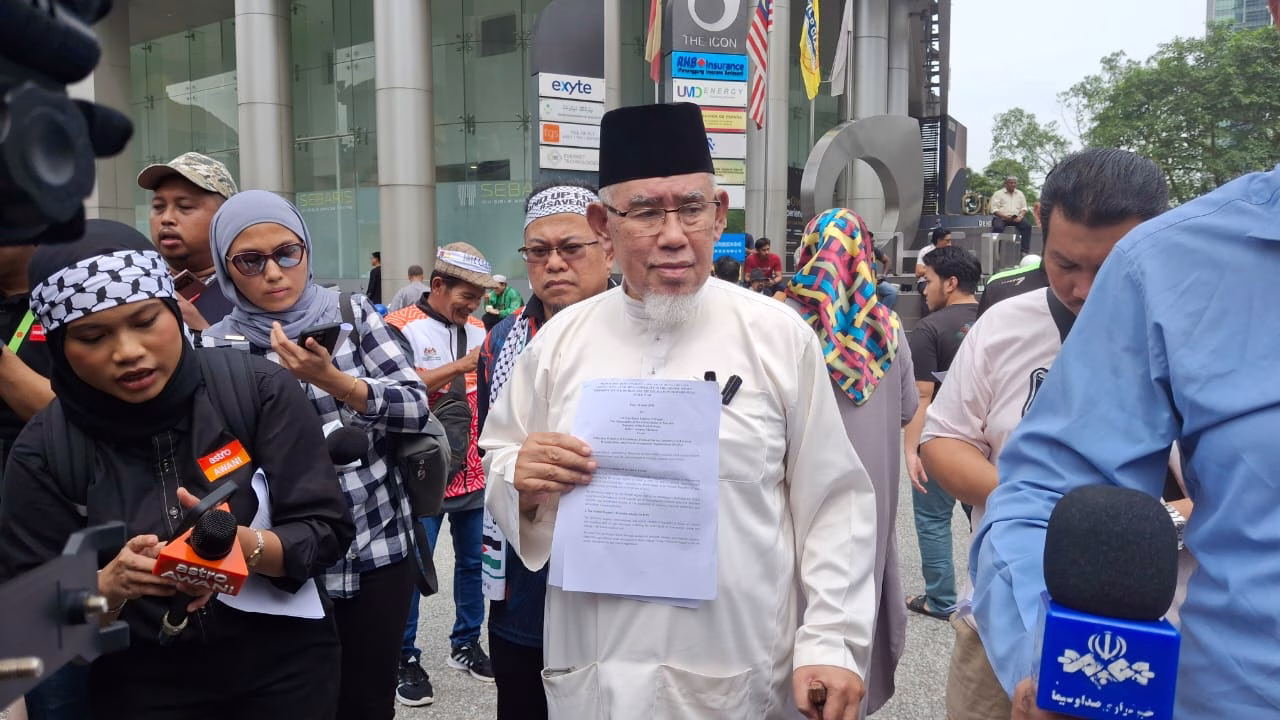 Pengerusi MAPIM, Mohd Azmi Abdul Hamid