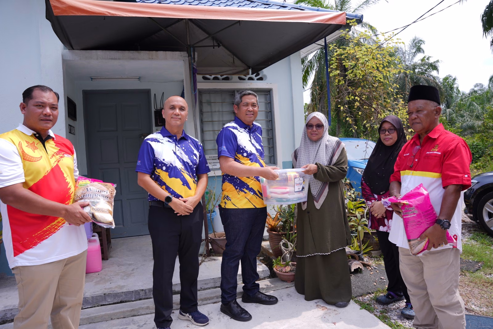 LHDN santuni penduduk Kampung Batu 2 Sepintas
