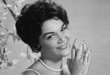 Connie Francis yang terkenal menerusi lagu Pretty Little Baby disahkan meninggal dunia pada usia 87