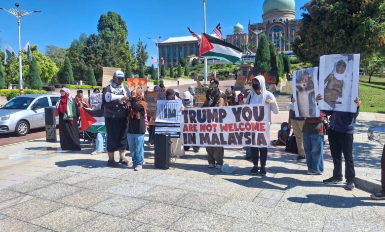 Sekretariat Bantah Trump serah memorandum gesa kerajaan batal jemputan kepada Presiden AS
