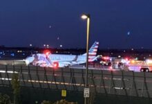 Pesawat American Airlines