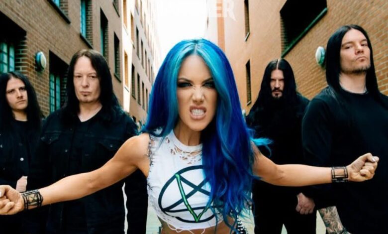 Vokalis Arch Enemy, Alissa White-Gluz umum tinggalkan kumpulan selepas 12 tahun