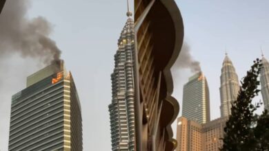 Menara 3 KLCC terbakar