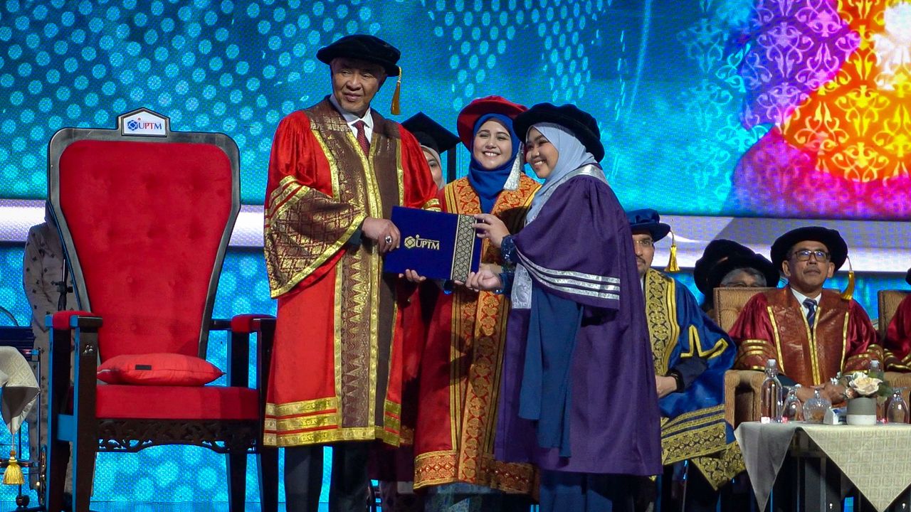 Majlis Konvokesyen ke - 3 Universiti Poly-Tech Malaysia di WTC Kuala Lumpur 