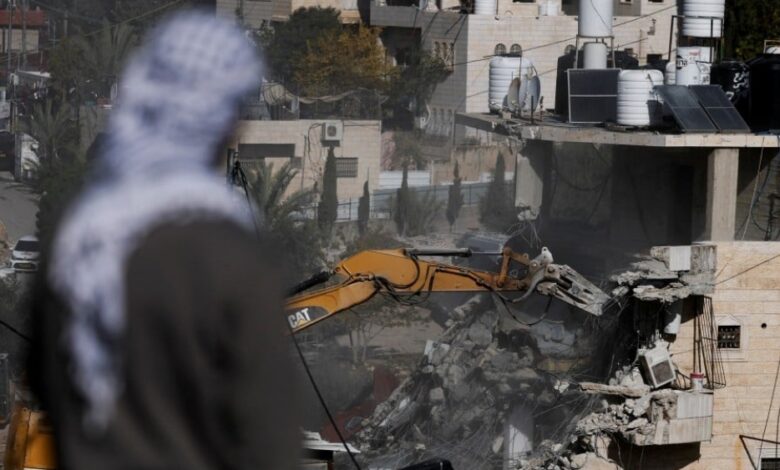 Palestin runtuh bangunan