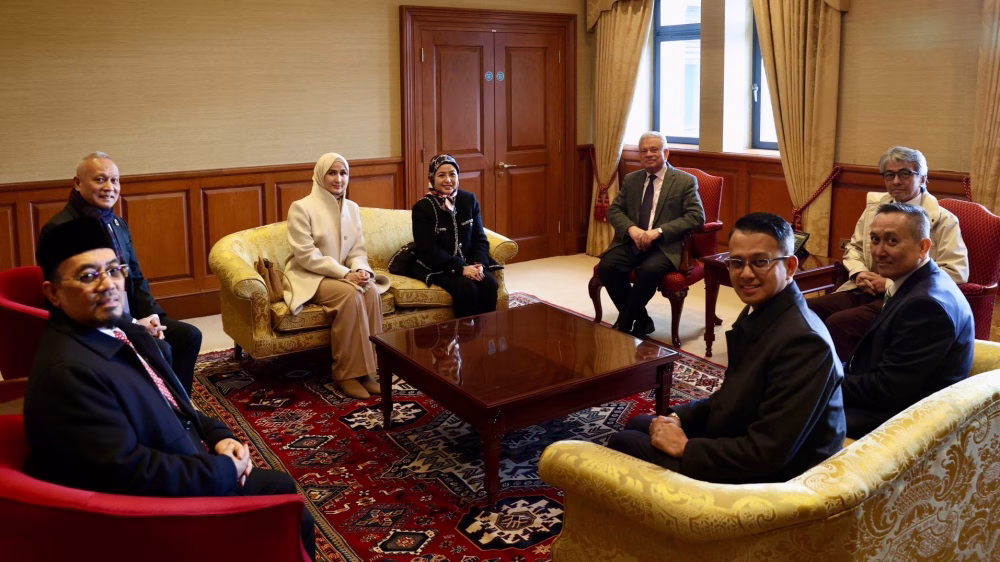 Raja Zarith Sofiah Oxford