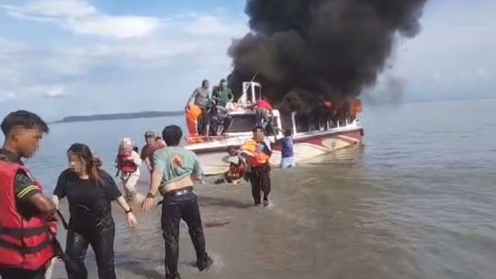 Bot Layar Labuan Bot laju ke Labuan terbakar, semua penumpang berjaya diselamatkan ...