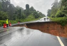 jalan runtuh