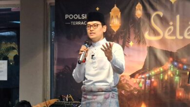 Menteri Belia dan Sukan, Dr Mohammed Taufiq Johari