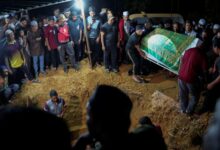 Jenazah lima sekeluarga