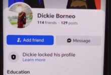 Tangkap layar sebuah pemilik akaun Facebook individu memijak Al-Quran.