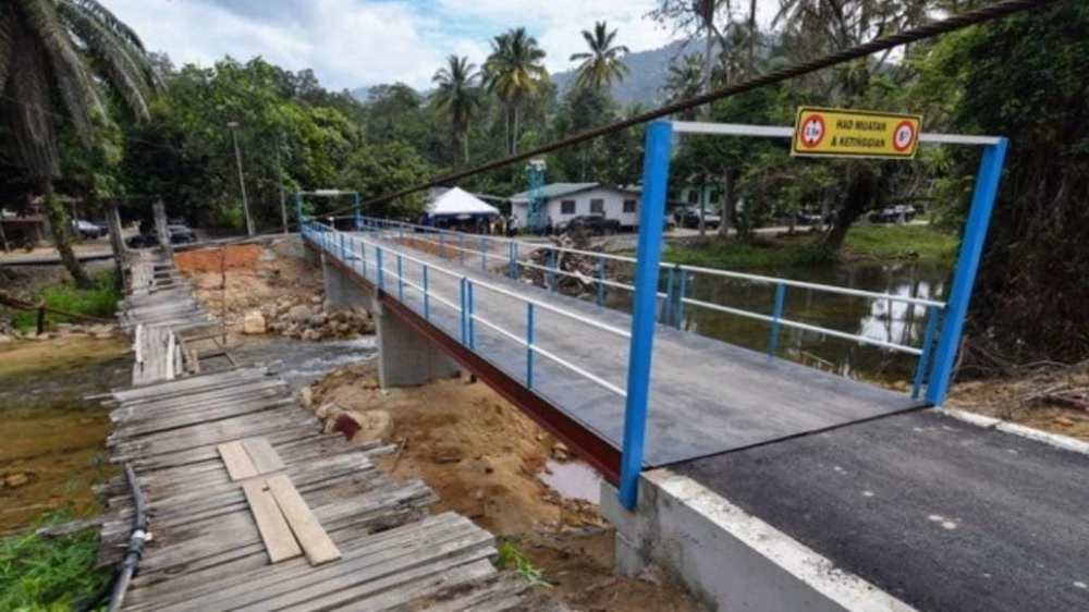 Jambatan Keluli Chatel Damai