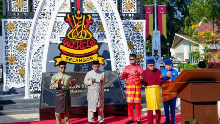 Tiang bendera Selangor setinggi 120 meter simbol perpaduan rakyat ...