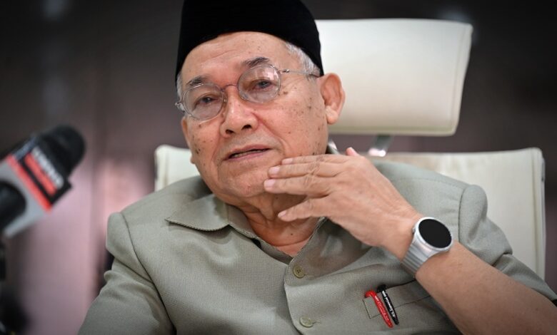 dusuki ahmad
