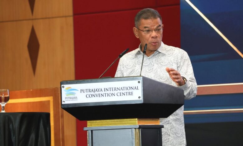saifuddin nasution ismail.