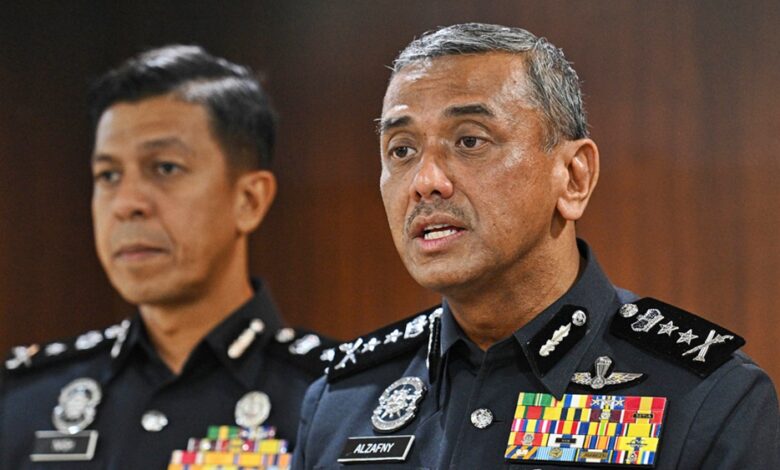 polis
