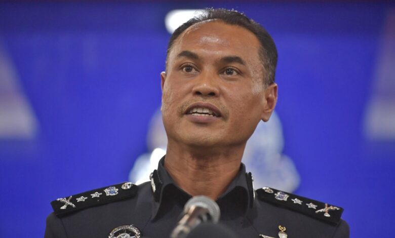 polis