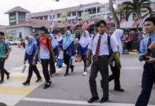 sekolah tutup