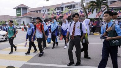 sekolah tutup